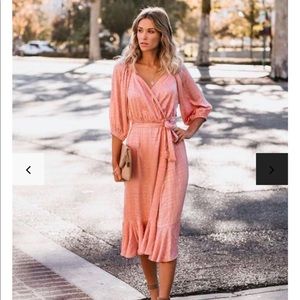 NEW WITH TAG VICI SMILE AND SHINE SATIN WRAP BLUSH MIDI DRESS, S